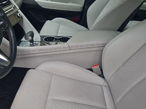 Used 2025 Genesis G70 2.5T AWD/4WD image 4