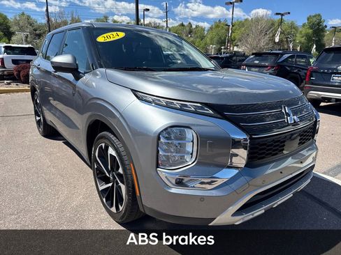 Used 2024 Mitsubishi Outlander SE AWD/4WD image 8