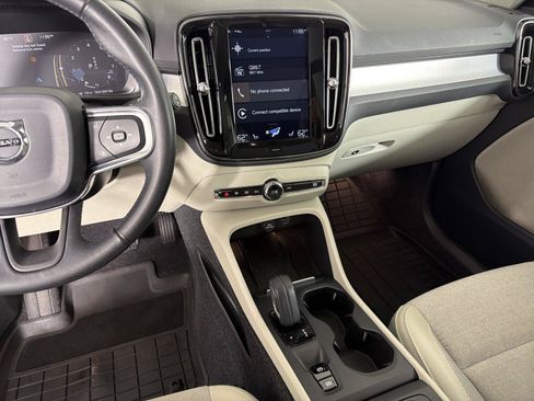 Used 2020 Volvo XC40 T5 Momentum AWD/4WD image 27