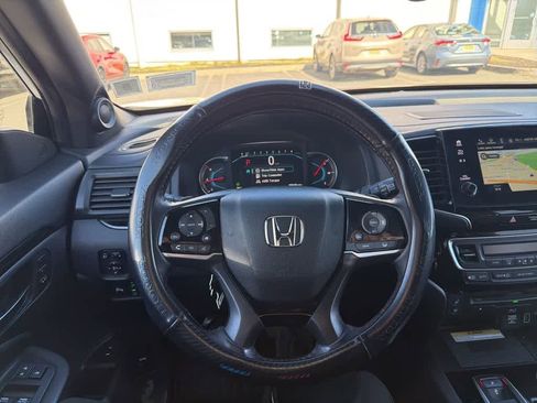 Used 2022 Honda Pilot Black Edition image 18