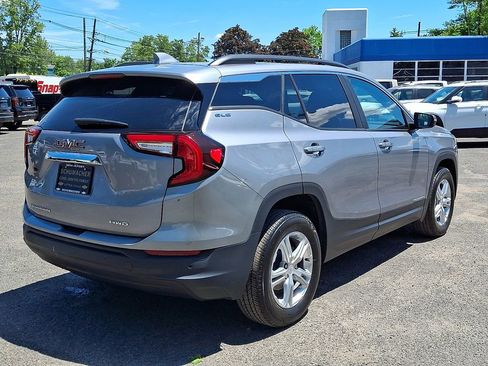 Used 2023 GMC Terrain SLE w/ Driver Convenience Package AWD/4WD image 8