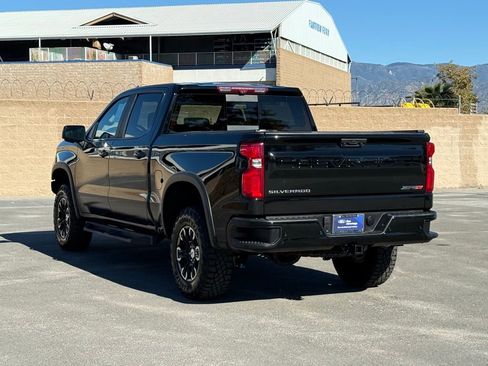 Used 2024 Chevrolet Silverado 1500 ZR2 w/ Technology Package image 5