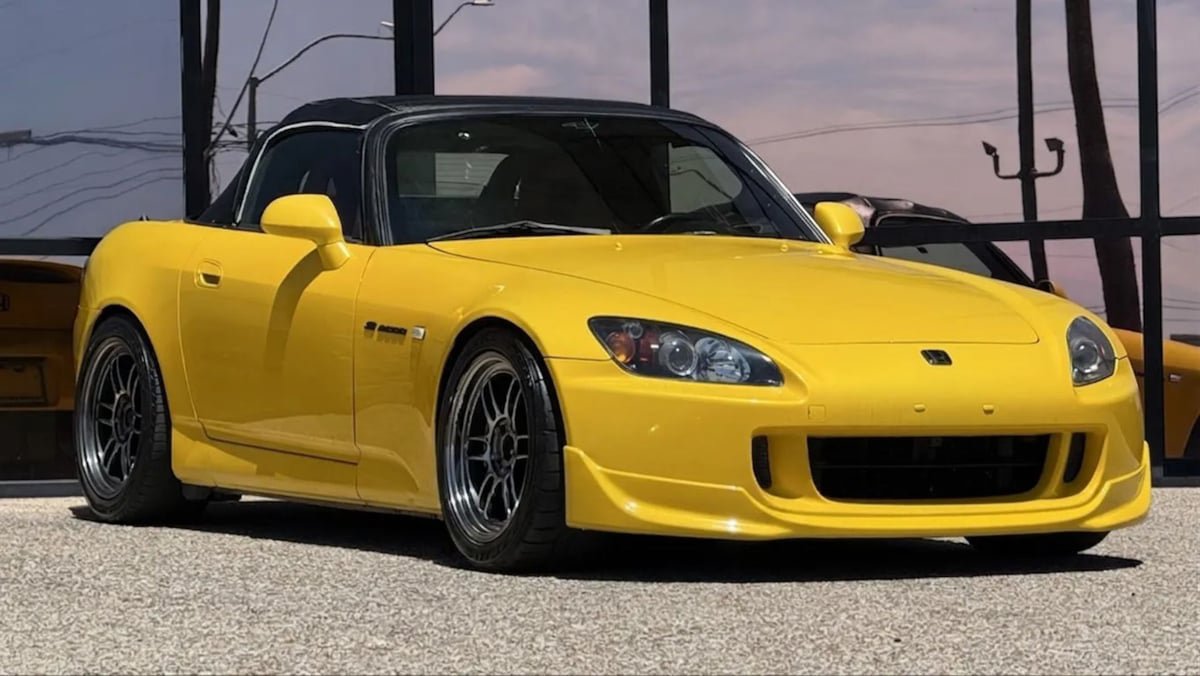 Used 2002 Honda S2000 image 27