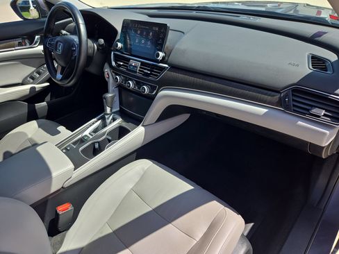 Used 2018 Honda Accord EX-L image 32