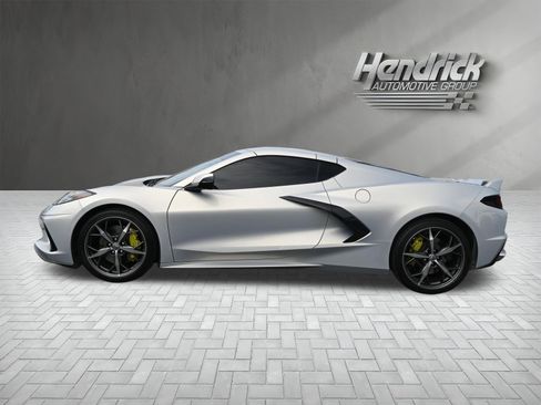 Used 2021 Chevrolet Corvette Stingray Premium Cpe w/ Z51 Performance Package image 9