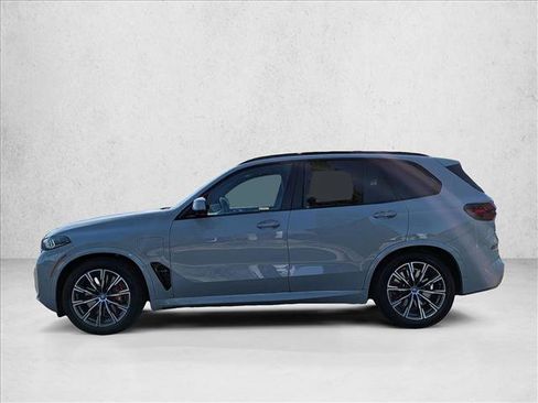 Used 2024 BMW X5 xDrive50e w/ M Sport Package AWD/4WD image 9