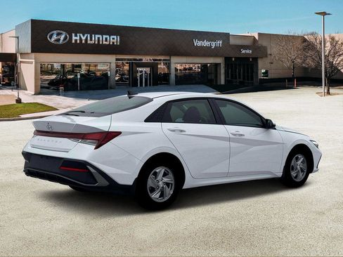 New 2026 Hyundai Elantra SE w/ Cargo Package image 8