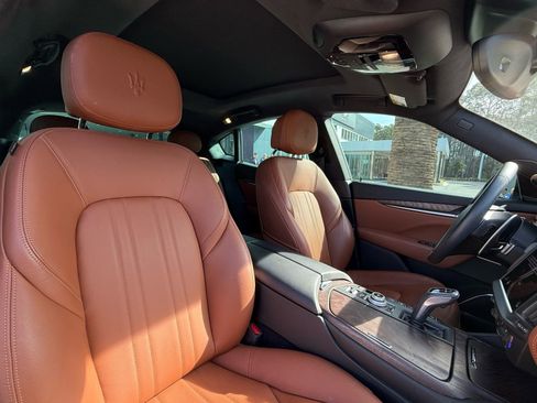 Certified 2022 Maserati Levante Modena image 29