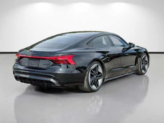 Used 2024 Audi RS e-tron GT w/ Ceramic Brake Package AWD/4WD image 3