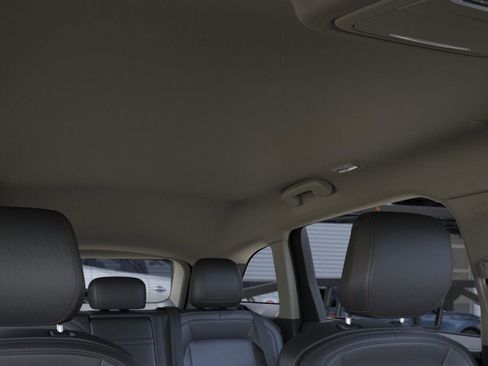 New 2026 Lincoln Nautilus Premier image 22