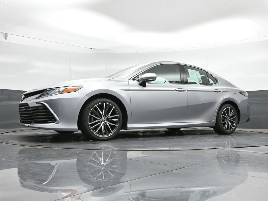 Used 2021 Toyota Camry XLE FWD image 43