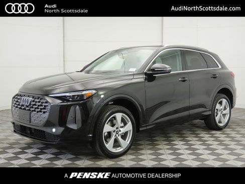 Used 2025 Audi Q5 Premium Plus w/ Premium Plus AWD/4WD image 1
