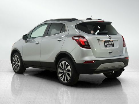 Used 2022 Buick Encore Preferred image 3