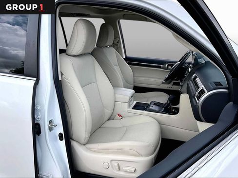 Certified 2023 Lexus GX 460 Premium AWD/4WD image 8