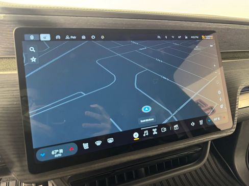 Used 2023 Rivian R1S Adventure image 18