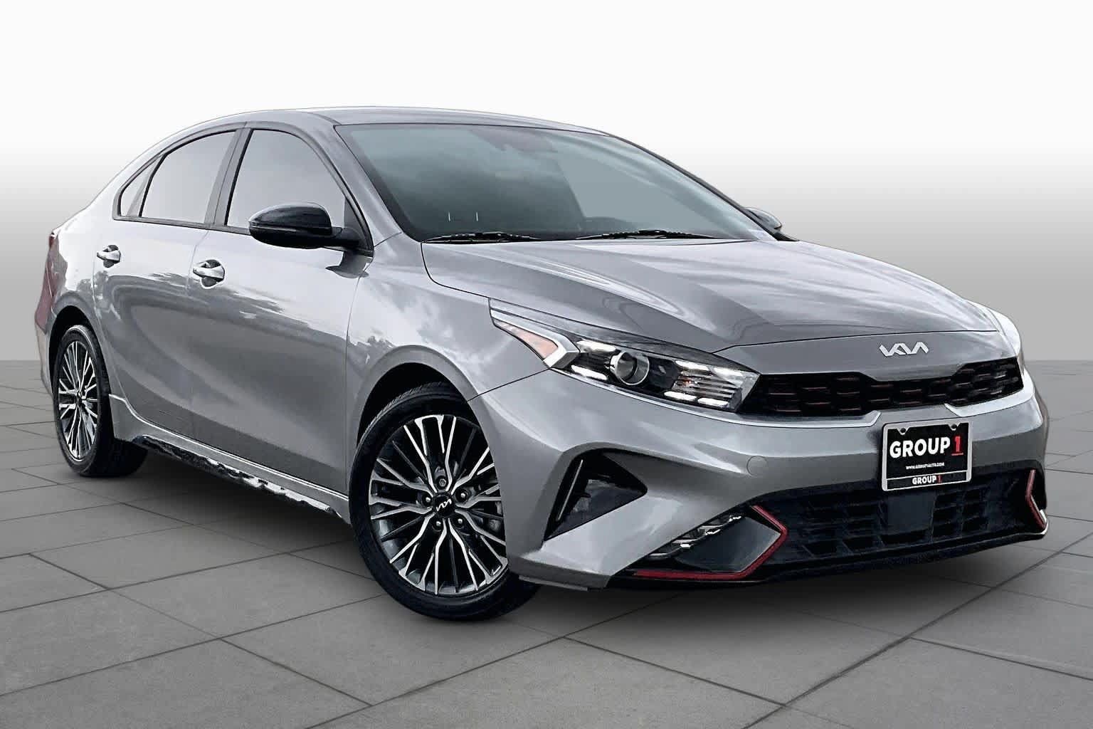 Used 2024 Kia Forte GT-Line FWD image 3