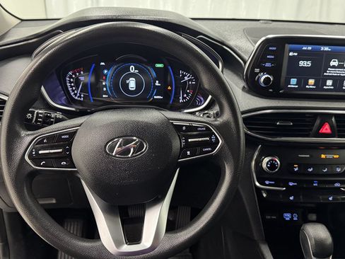 Used 2019 Hyundai Santa Fe SEL FWD image 17