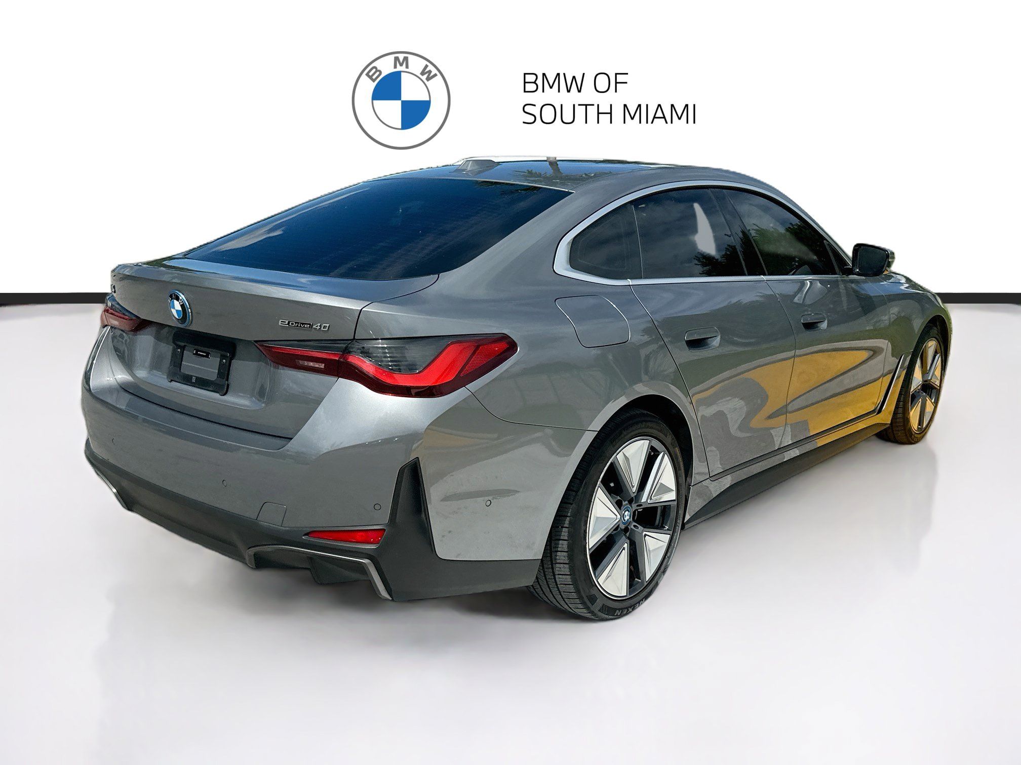 Certified 2023 BMW i4 eDrive40 RWD image 7