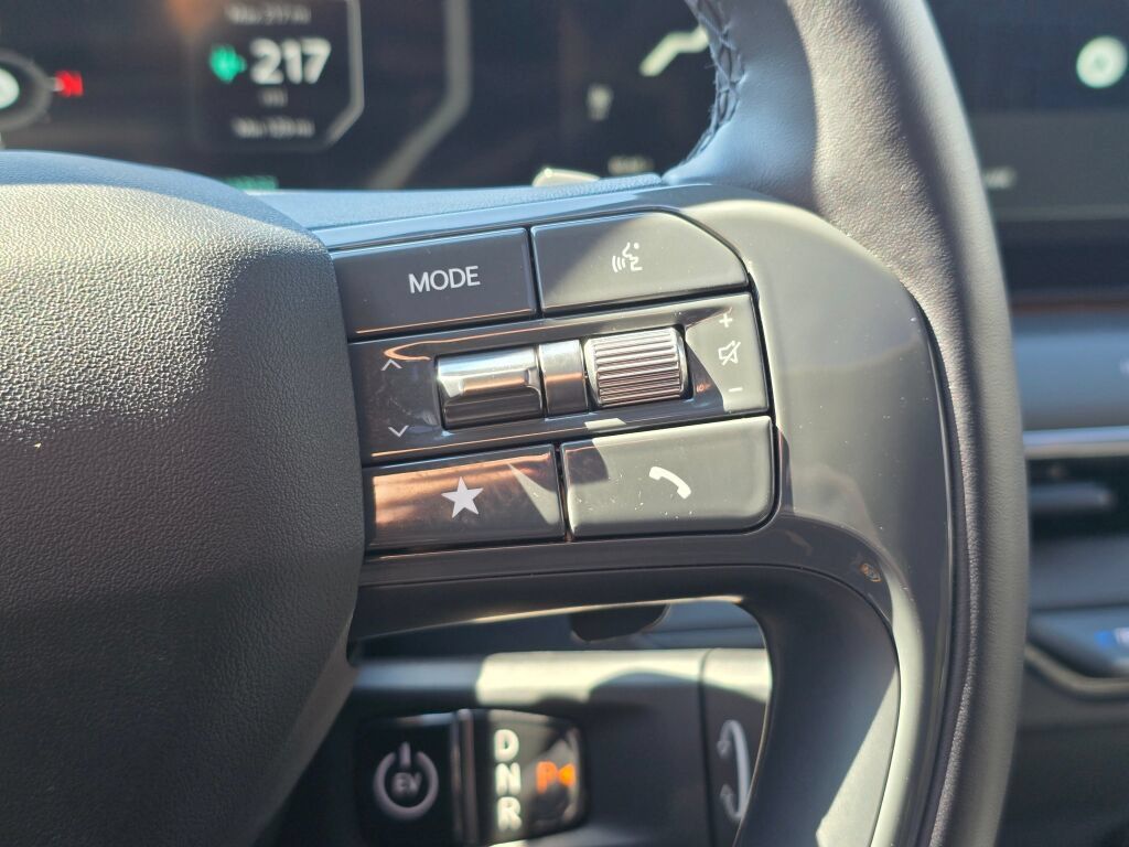 Certified 2024 Kia EV9 Land AWD/4WD image 20