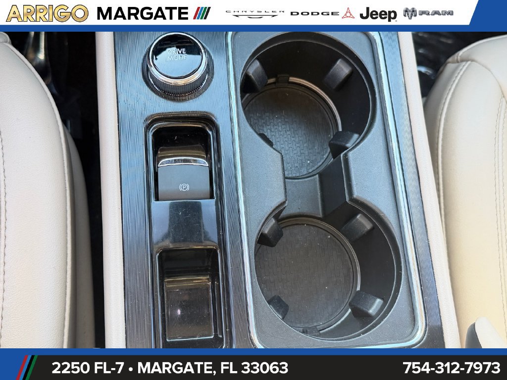 Used 2022 Lincoln Corsair FWD image 27
