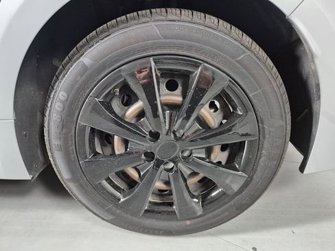 Certified 2020 Toyota Corolla LE FWD image 11