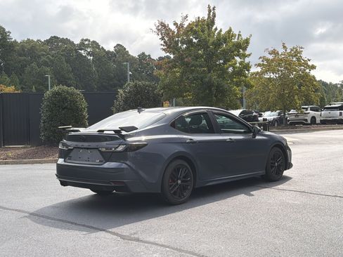 Used 2026 Toyota Camry SE FWD image 3