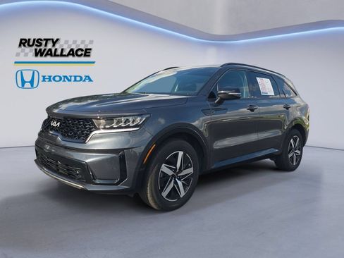 Used 2023 Kia Sorento S FWD image 1