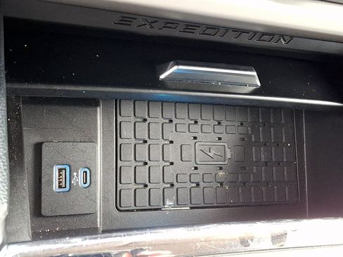 Certified 2024 Ford Expedition XLT AWD/4WD image 22