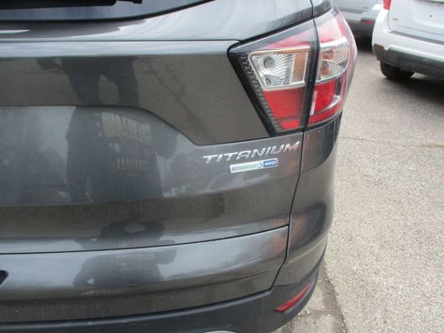 Used 2017 Ford Escape Titanium image 7