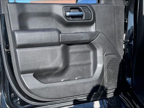 Used 2021 Chevrolet Silverado 1500 Custom Trail Boss w/ LPO, Dark Essentials Package image 20