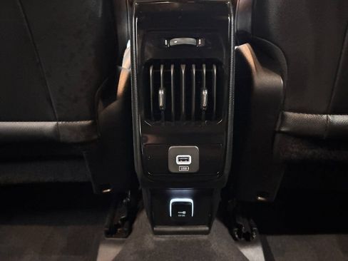 Used 2024 Jeep Compass Limited AWD/4WD image 31