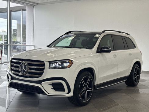 Certified 2024 Mercedes-Benz GLS 450 4MATIC image 26