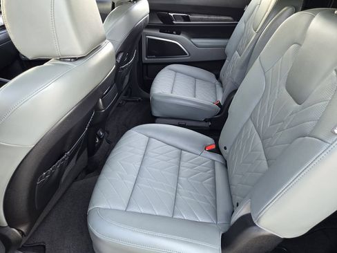 Used 2023 Kia Telluride SX Prestige X-Pro AWD/4WD image 28