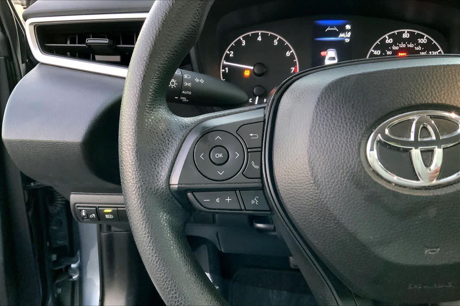 Used 2024 Toyota Corolla LE FWD image 21