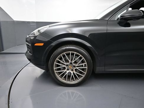Certified 2023 Porsche Cayenne S Platinum AWD/4WD image 12
