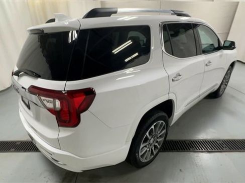 Used 2023 GMC Acadia Denali w/ Denali Ultimate Package image 8