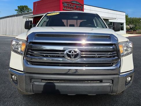 Used 2016 Toyota Tundra SR5 image 8