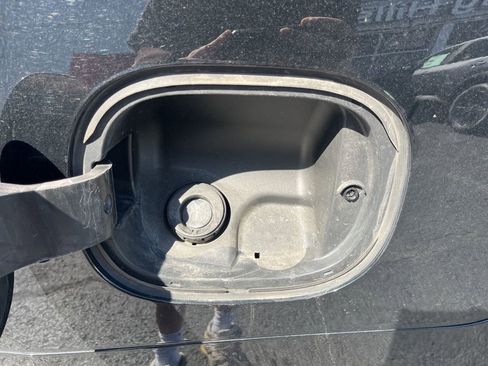 Used 2022 Chevrolet Tahoe RST w/ Luxury Package image 20