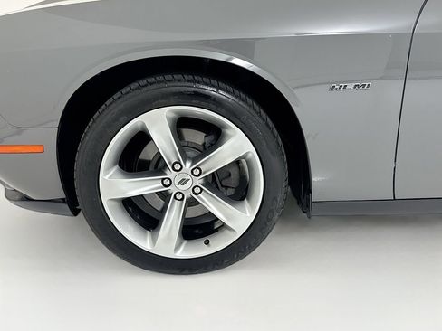 Used 2017 Dodge Challenger R/T RWD image 28