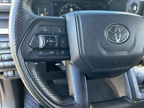Used 2024 Toyota Tacoma SR5 AWD/4WD image 20