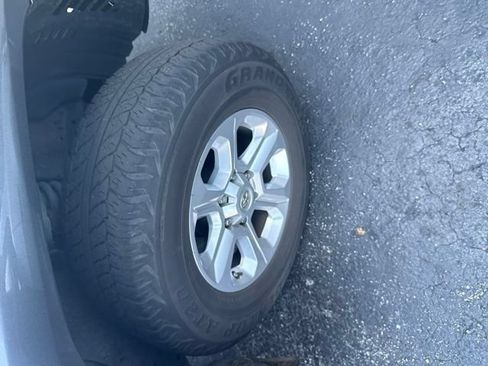 Used 2021 Toyota 4Runner SR5 Premium w/ Moonroof Package AWD/4WD image 16