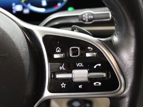 Used 2023 Mercedes-Benz GLE 350 4MATIC w/ Premium Package image 22