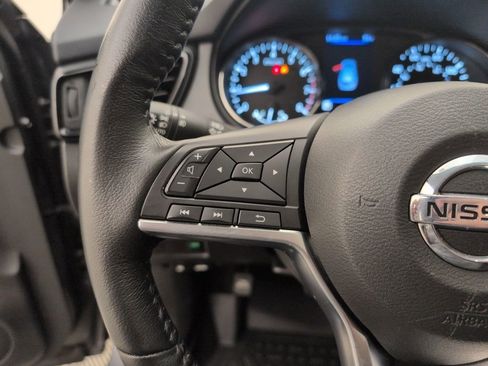 Used 2019 Nissan Rogue Sport SV w/ All-Weather Package image 40