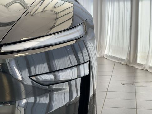 Used 2026 Tesla Model Y AWD image 11