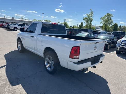 Used 2014 RAM 1500 Express RWD image 10