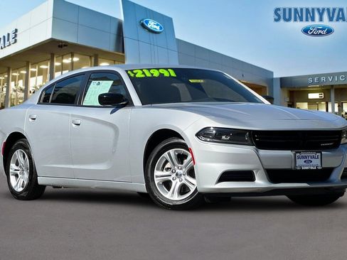 Used 2023 Dodge Charger SXT image 1