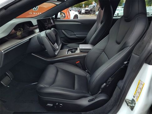 Used 2022 Tesla Model S image 14