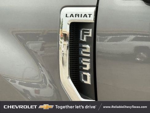 Used 2021 Ford F250 Lariat w/ Lariat Ultimate Package AWD/4WD image 11