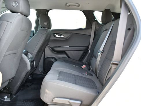 Used 2022 Chevrolet Blazer LT FWD image 19