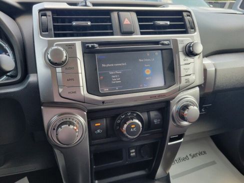 Used 2016 Toyota 4Runner SR5 AWD/4WD image 20
